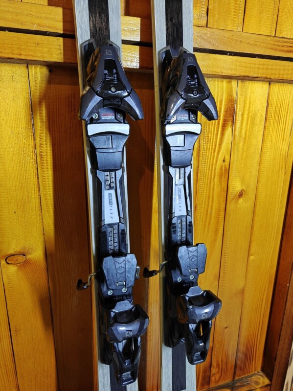 LYŽE CORE NO3 --SWISS MADE-- 170CM